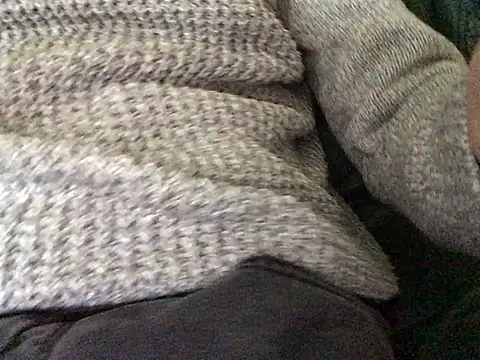 Snapshot of lirs123 chatting on April 3, 2026, 2:26 pm lirs123 online show from April 3, 2026, 2:26 pm