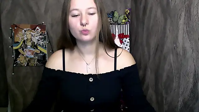 Snapshot of Linda_S_ chatting on September 23, 2025, 9:12 am Linda S  online show from September 23, 2025, 9:12 am