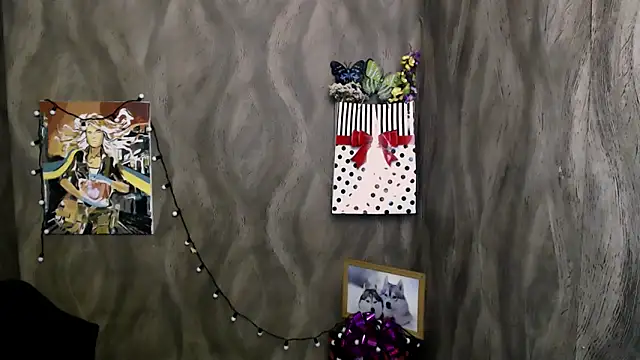 Snapshot of Linda_S_ chatting on September 27, 2025, 9:14 am Linda S  online show from September 27, 2025, 9:14 am