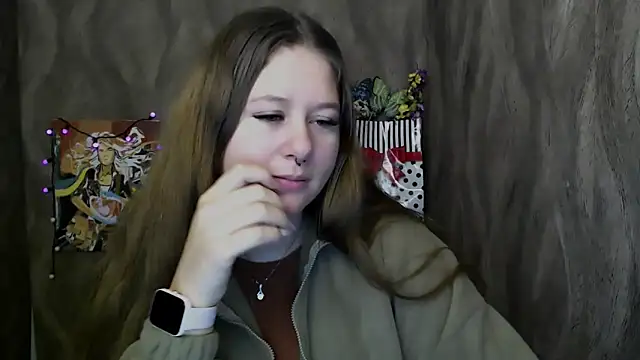 Snapshot of Linda_S_ chatting on October 15, 2025, 5:51 am Linda S  online show from October 15, 2025, 5:51 am