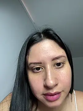 lucy grey25 online show from March 11, 2026, 7:31 pm