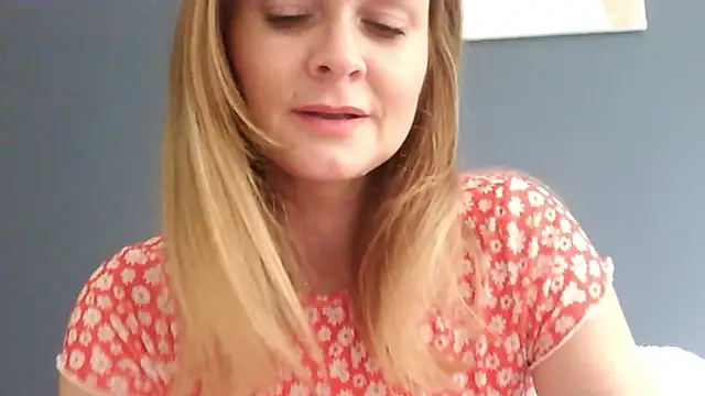 Ginger-bb online show from September 13, 2025, 1:55 pm