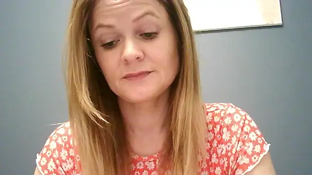 Ginger-bb online show from November 11, 2025, 6:46 am