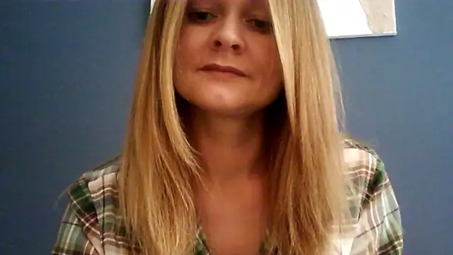 Ginger-bb online show from February 12, 2026, 7:47 am