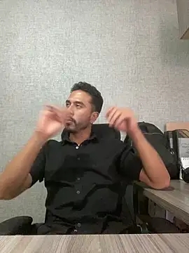 Snapshot of Drexlith chatting on March 26, 2026, 6:13 pm Drexlith online show from March 26, 2026, 6:13 pm