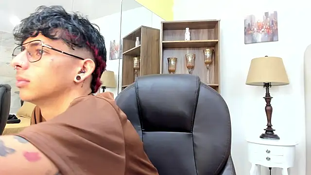 Ibratxandy online show from March 5, 2026, 4:14 pm