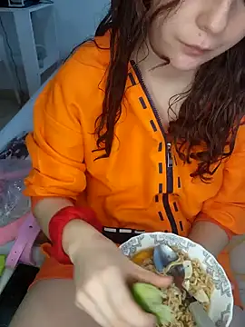 Sharon Black online show from September 16, 2025, 12:39 pm