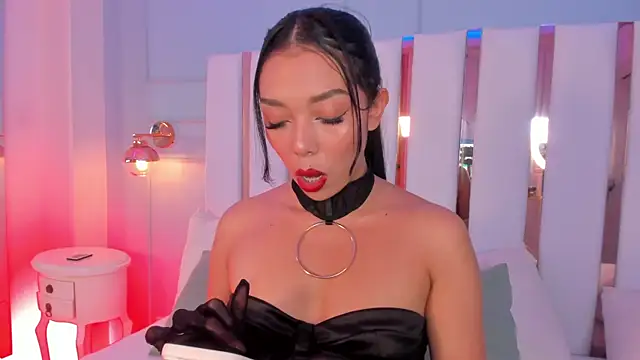 selene phmoon online show from December 1, 2025, 4:28 am