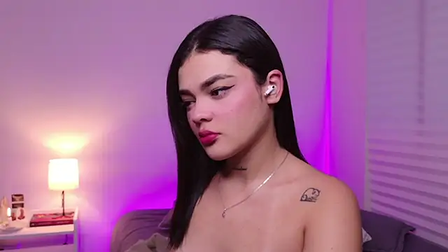 DulceDuarte online show from February 18, 2026, 10:17 pm