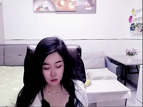 iukoi 77 online show from March 4, 2026, 12:33 pm