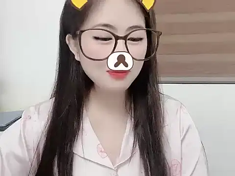 Snapshot of Amelia-babee chatting on September 20, 2025, 11:33 am Amelia-babee online show from September 20, 2025, 11:33 am