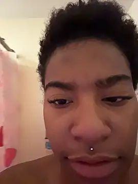 Tu GataLinda online show from November 10, 2025, 1:21 pm