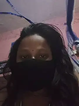 shalubhabhi69 online show from November 24, 2025, 6:40 pm