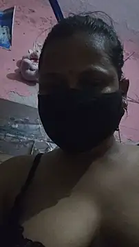 shalubhabhi69 online show from April 24, 2026, 7:16 pm