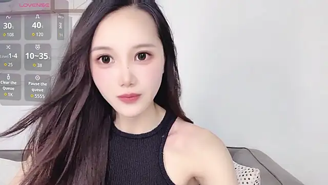 Snapshot of Aiyi909- chatting on May 31, 2026, 3:52 pm Aiyi909- online show from May 31, 2026, 3:52 pm