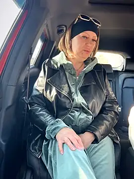 Milena-MilfaXXX online show from March 24, 2026, 4:06 am