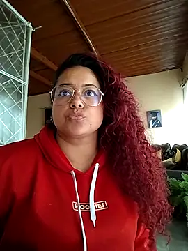 sophimyllers online show from September 12, 2025, 9:15 pm