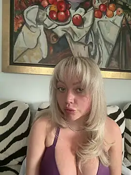 misstitmouseofficial online show from March 19, 2026, 1:04 pm