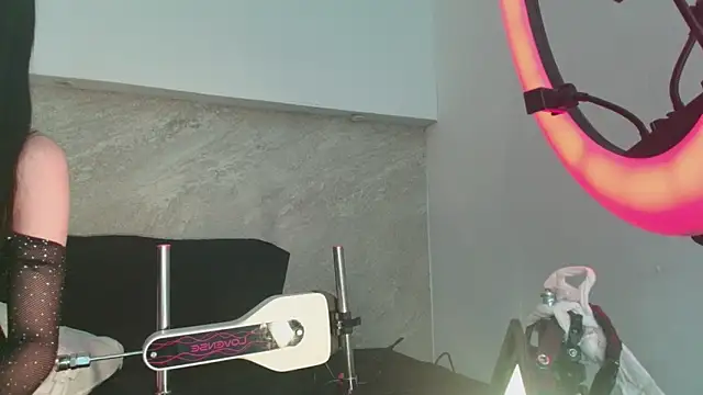 Dixie grey1 online show from March 21, 2026, 1:05 pm