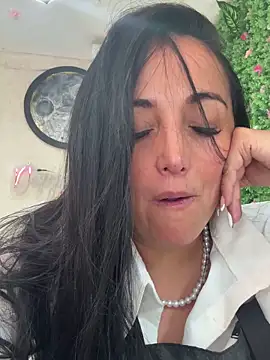 hotadhara01 online show from March 26, 2026, 4:34 pm