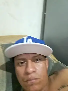 Yomo593 online show from January 6, 2026, 4:05 am