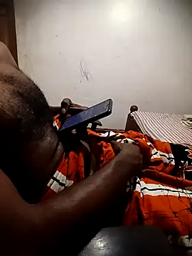 Dhanu9712 online show from October 5, 2025, 6:50 pm