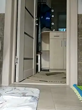 N i k o l a u online show from March 21, 2026, 9:25 am