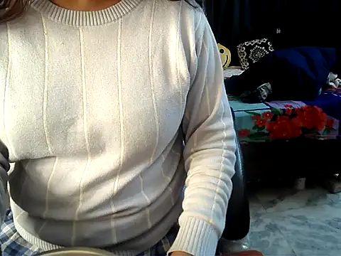 Snapshot of Anaconda-Mall chatting on February 6, 2026, 6:44 pm Anaconda-Mall online show from February 6, 2026, 6:44 pm