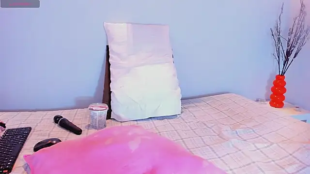 Violet horny05 online show from December 5, 2025, 7:21 pm