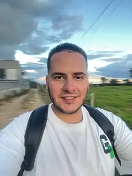 Pablo EscobarGomez online show from May 3, 2026, 11:00 pm