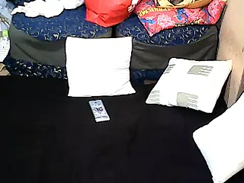 xxhottinybabe online show from November 13, 2025, 1:48 am