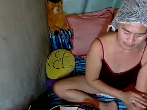 xxloveheart online show from October 20, 2025, 4:46 am