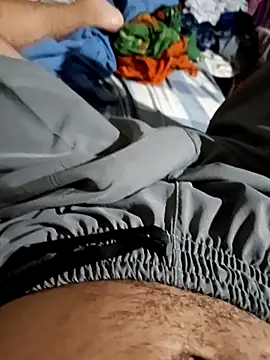 Snapshot of Jose20moro chatting on December 1, 2025, 12:26 am Jose20moro online show from December 1, 2025, 12:26 am