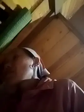 TinTin321 online show from September 16, 2025, 12:39 pm