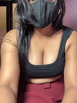 Snapshot of Amisha2 chatting on February 25, 2026, 8:24 am Amisha2 online show from February 25, 2026, 8:24 am