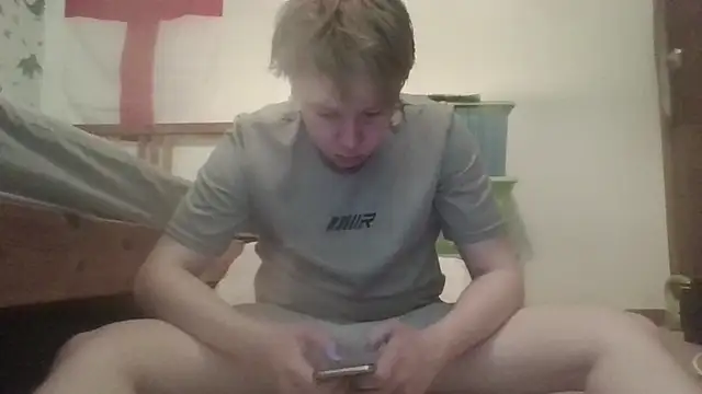 Snapshot of TomasCramp chatting on April 18, 2026, 11:58 am TomasCramp online show from April 18, 2026, 11:58 am