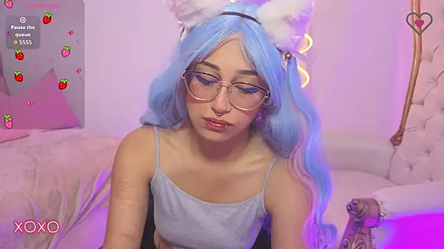 HANNI TAY online show from January 14, 2026, 11:38 am