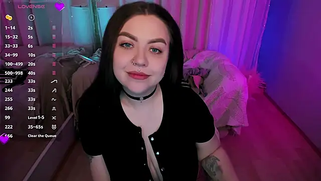 ashton heidii online show from March 11, 2026, 10:27 pm