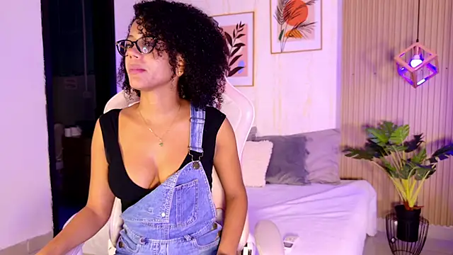 Ayleen Dunkan online show from February 26, 2026, 1:21 pm