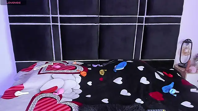 Zoe Vg online show from October 4, 2025, 7:01 pm