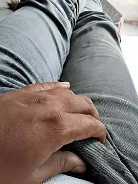 hunk28 6 online show from October 17, 2025, 6:05 am