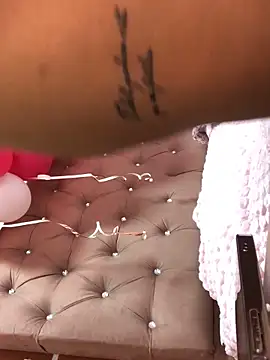 Rachellcooperrr online show from February 8, 2026, 7:39 pm