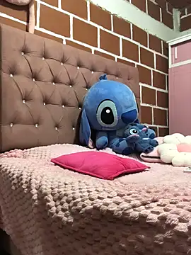 Rachellcooperrr online show from February 25, 2026, 11:36 pm