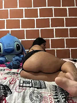 Rachellcooperrr online show from March 29, 2026, 8:31 pm