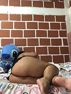 Rachellcooperrr online show from April 5, 2026, 6:16 pm