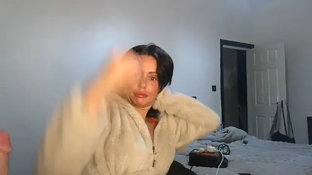 OliviaRyan22 online show from January 8, 2026, 6:48 am