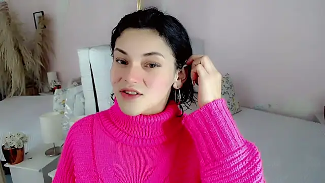 nathalialoes1 online show from January 9, 2026, 7:04 pm