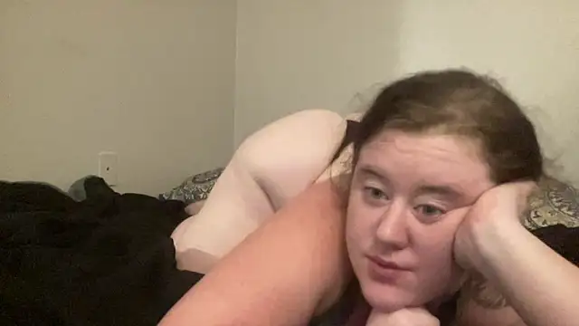 Snapshot of Electraaxoxo chatting on April 15, 2026, 2:29 am Electraaxoxo online show from April 15, 2026, 2:29 am