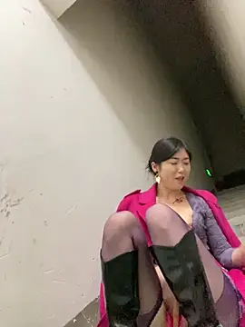 xtt1689999 online show from December 1, 2025, 3:50 pm