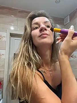 EvvaMur online show from January 16, 2026, 2:04 am